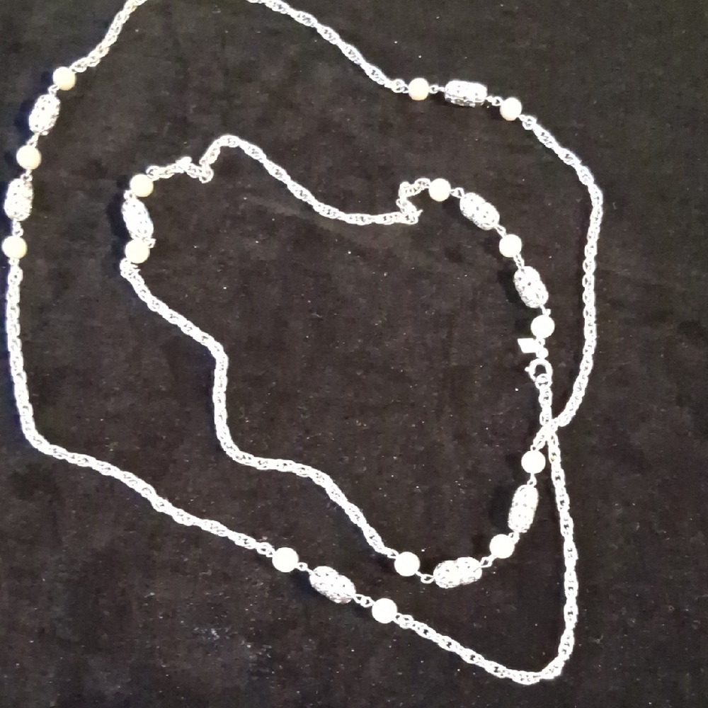 Vintage Sarah Coventry Silvertone Beaded Filigree Necklace